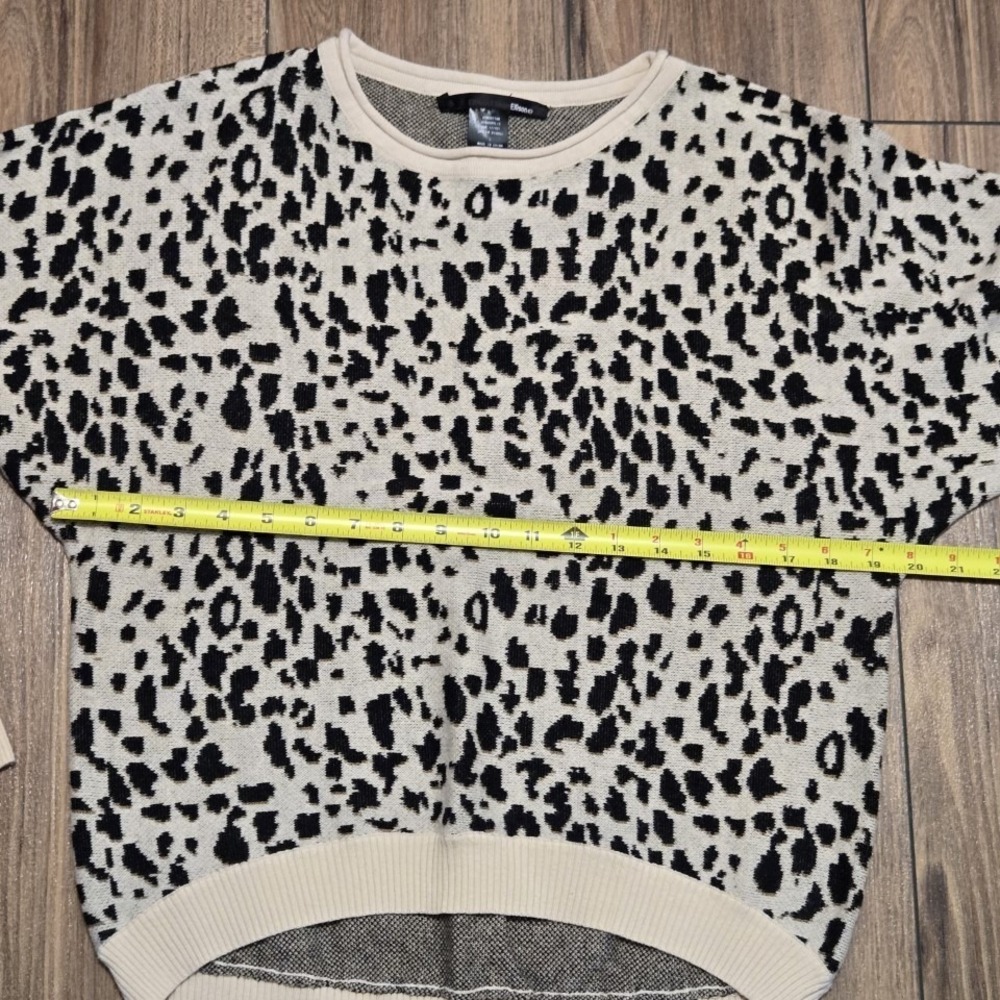 Ellison Leopard Print Sweater Women's Size L Beige Black Long Sleeve Knit Top - Picture 4 of 5